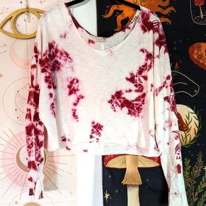 Tie-dye crop top with turtles size small GUC